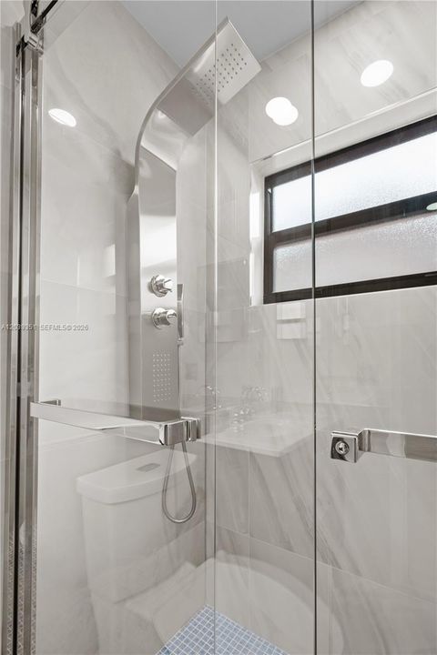 For Sale: $525,000 (3 beds, 2 baths, 1167 Square Feet)