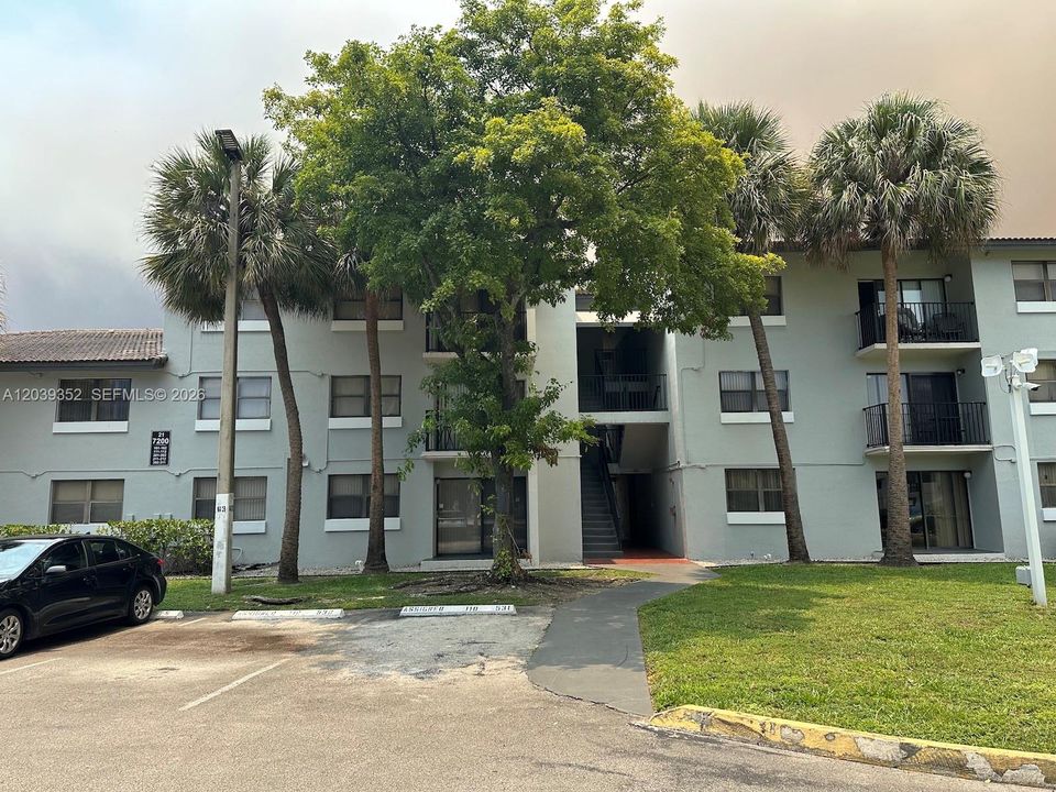En Venta: $234,900 (2 camas, 2 baños, 883 Pies cuadrados)