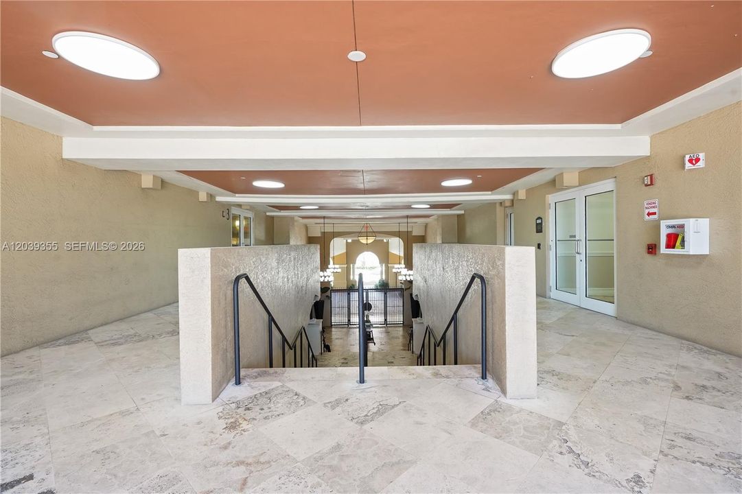For Rent: $4,400 (3 beds, 2 baths, 1447 Square Feet)