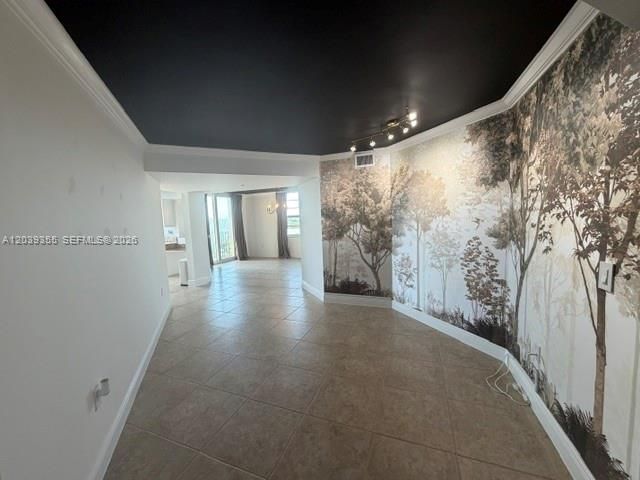 For Rent: $4,400 (3 beds, 2 baths, 1447 Square Feet)