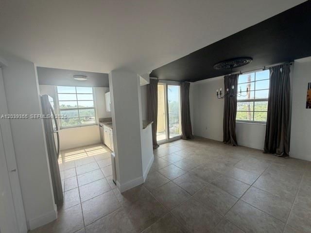 For Rent: $4,400 (3 beds, 2 baths, 1447 Square Feet)
