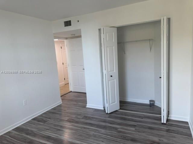 For Rent: $4,400 (3 beds, 2 baths, 1447 Square Feet)