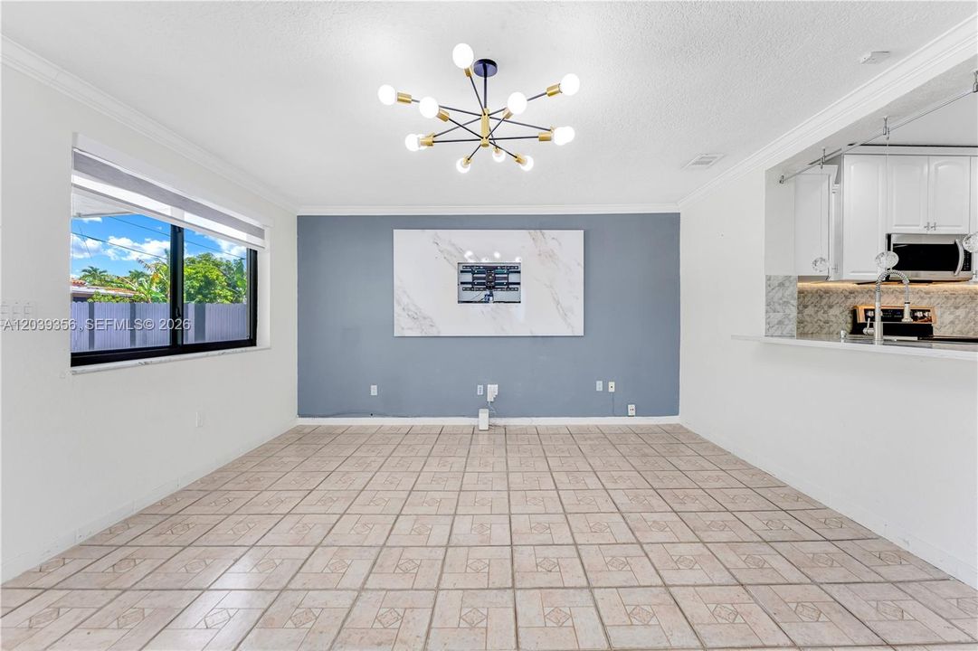 En Venta: $849,000 (3 camas, 2 baños, 1722 Pies cuadrados)