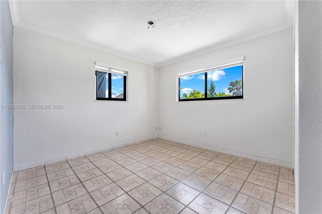 En Venta: $849,000 (3 camas, 2 baños, 1722 Pies cuadrados)