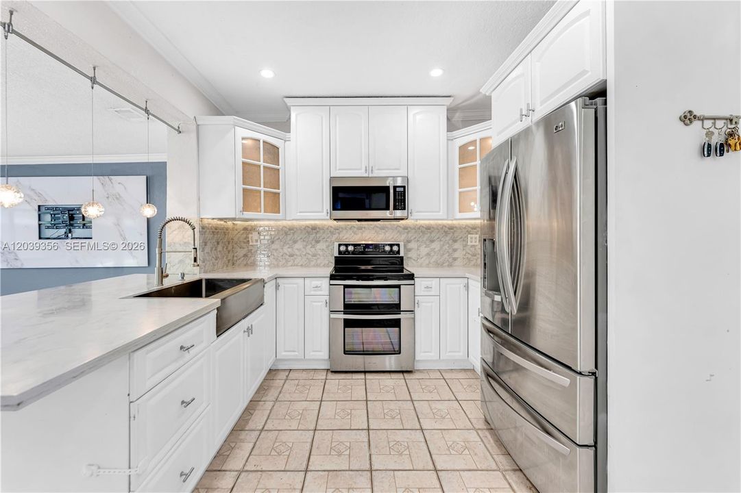 En Venta: $849,000 (3 camas, 2 baños, 1722 Pies cuadrados)