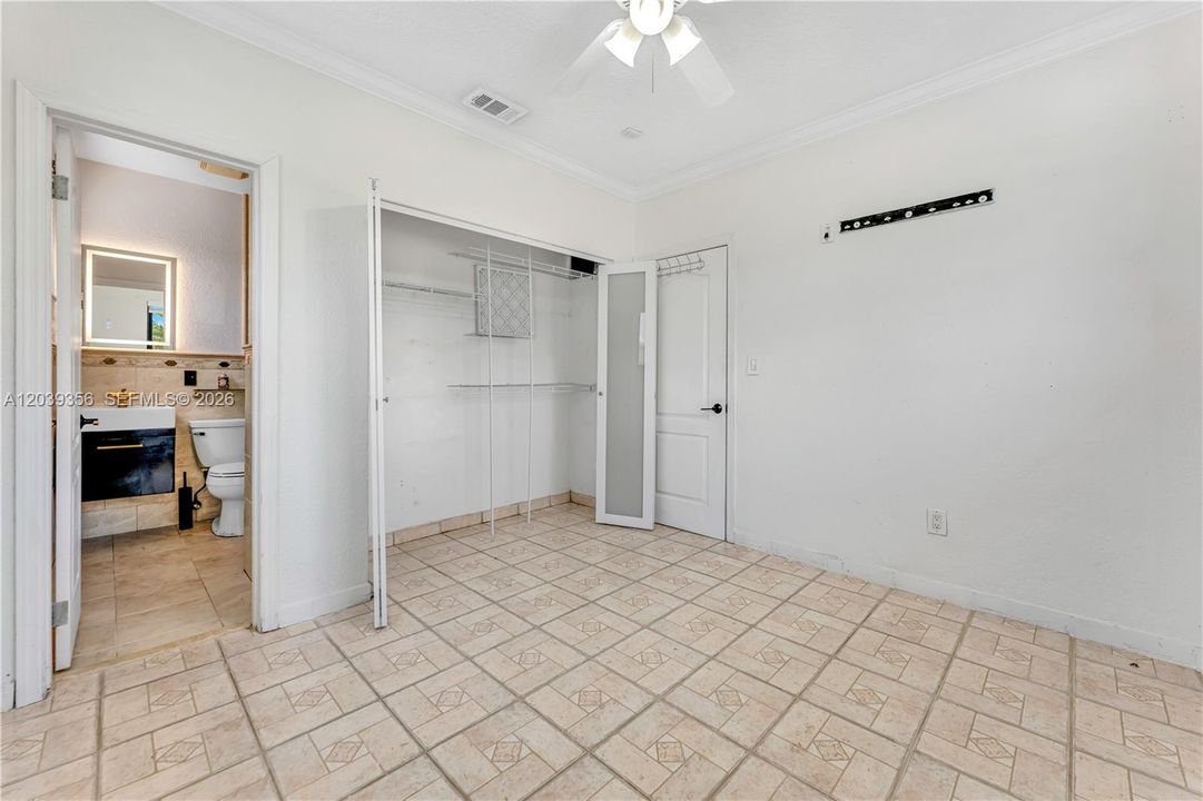 En Venta: $849,000 (3 camas, 2 baños, 1722 Pies cuadrados)