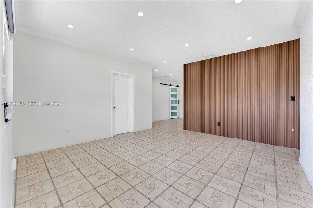 En Venta: $849,000 (3 camas, 2 baños, 1722 Pies cuadrados)