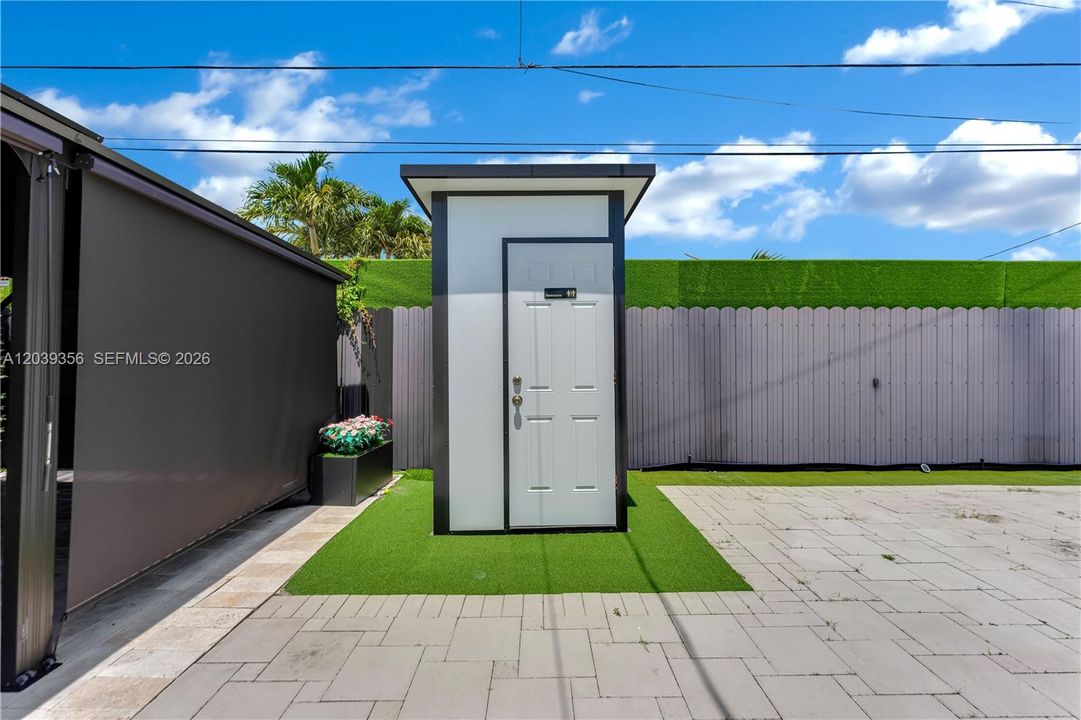 En Venta: $849,000 (3 camas, 2 baños, 1722 Pies cuadrados)
