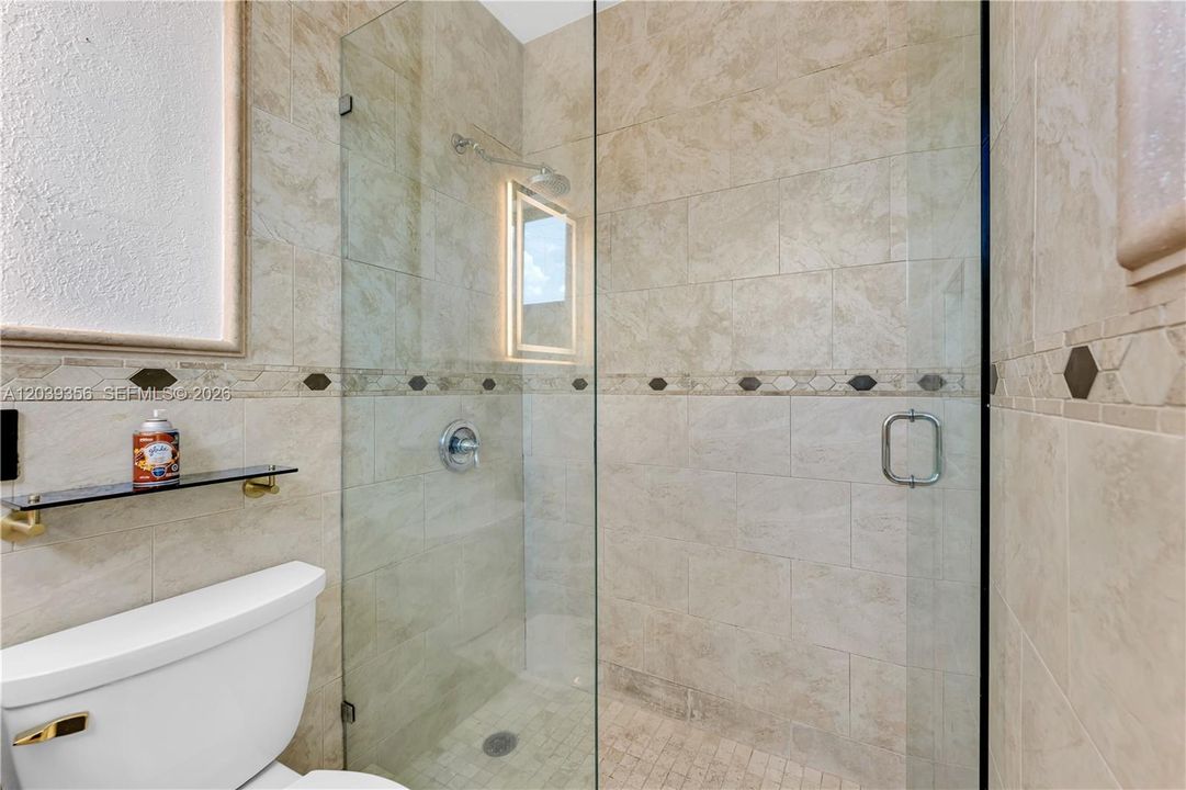 En Venta: $849,000 (3 camas, 2 baños, 1722 Pies cuadrados)