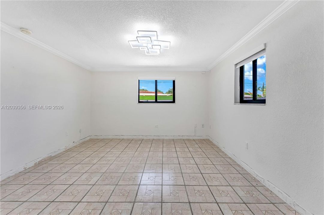 En Venta: $849,000 (3 camas, 2 baños, 1722 Pies cuadrados)