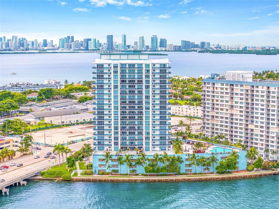 For Rent: $3,800 (2 beds, 2 baths, 1274 Square Feet)
