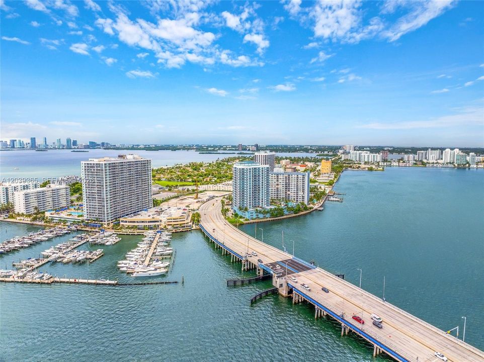 For Rent: $3,800 (2 beds, 2 baths, 1274 Square Feet)
