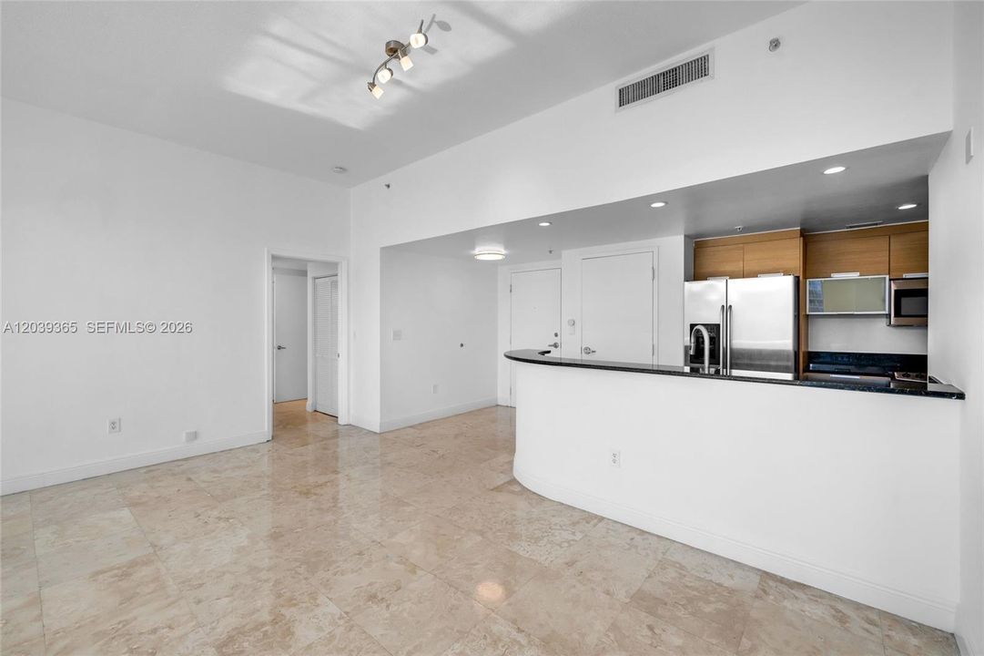 For Rent: $3,800 (2 beds, 2 baths, 1274 Square Feet)
