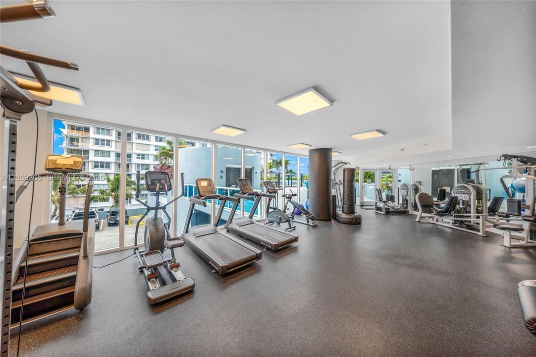 For Rent: $3,800 (2 beds, 2 baths, 1274 Square Feet)