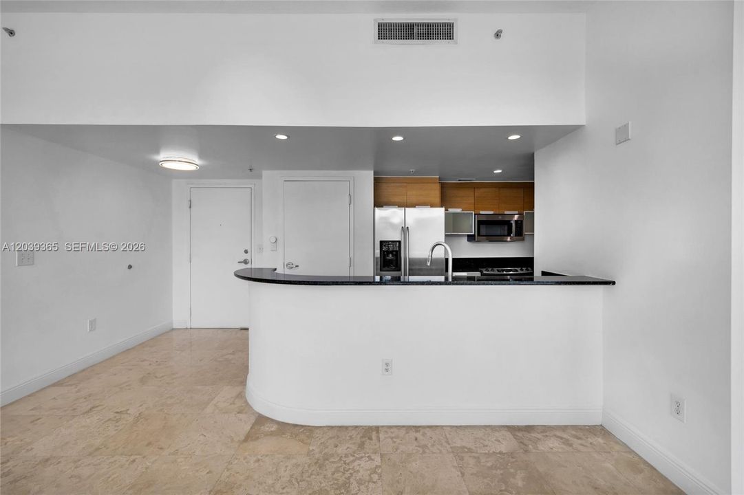 For Rent: $3,800 (2 beds, 2 baths, 1274 Square Feet)