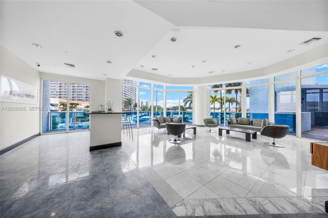 For Rent: $3,800 (2 beds, 2 baths, 1274 Square Feet)
