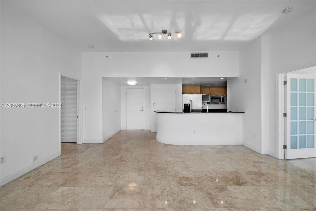 For Rent: $3,800 (2 beds, 2 baths, 1274 Square Feet)