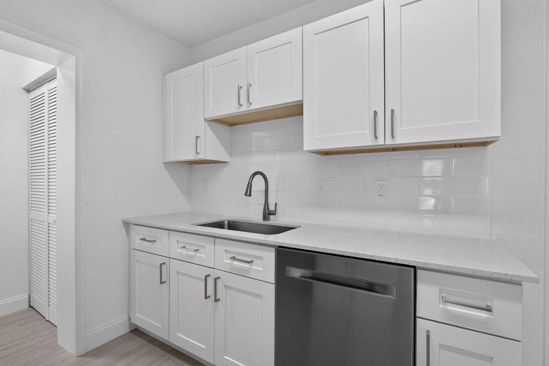 18-web-or-mls-317-5925