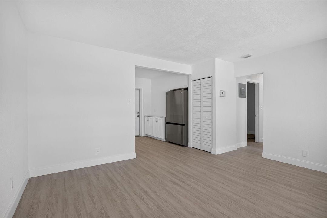 12-web-or-mls-317-5894