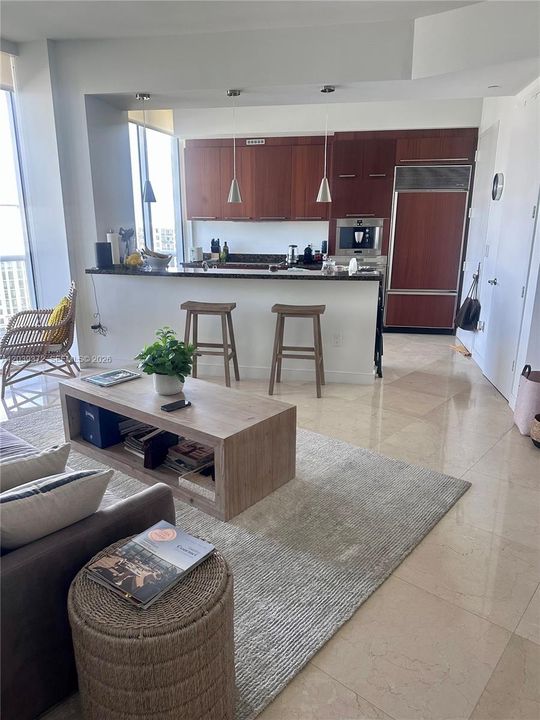 En Venta: $1,150,000 (2 camas, 2 baños, 1463 Pies cuadrados)