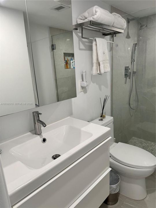 В аренду: $4,800 (2 спален, 2 ванн, 1362 Квадратных фут)