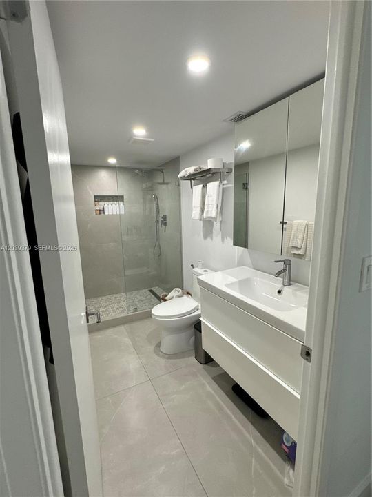 В аренду: $4,800 (2 спален, 2 ванн, 1362 Квадратных фут)