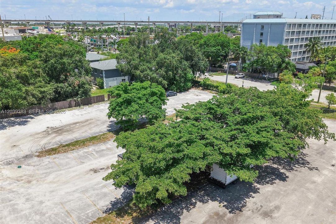 For Sale: $5,000,000 (1.50 acres)