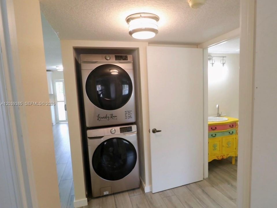 En Renta: $2,600 (3 camas, 2 baños, 1092 Pies cuadrados)