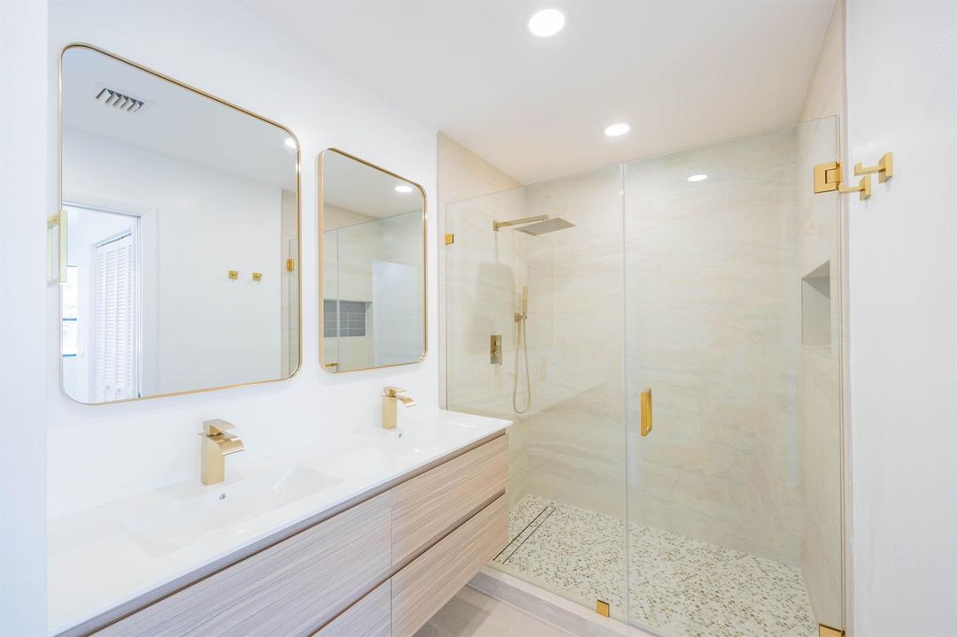 7520 La Paz Blvd # 104_Pics_42_Ruesta_06