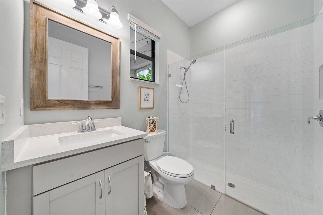 Bathroom 1 / Cabana Bathroom