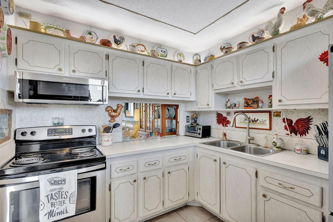 Kitchen 1