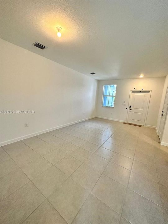 En Venta: $572,000 (3 camas, 2 baños, 1508 Pies cuadrados)