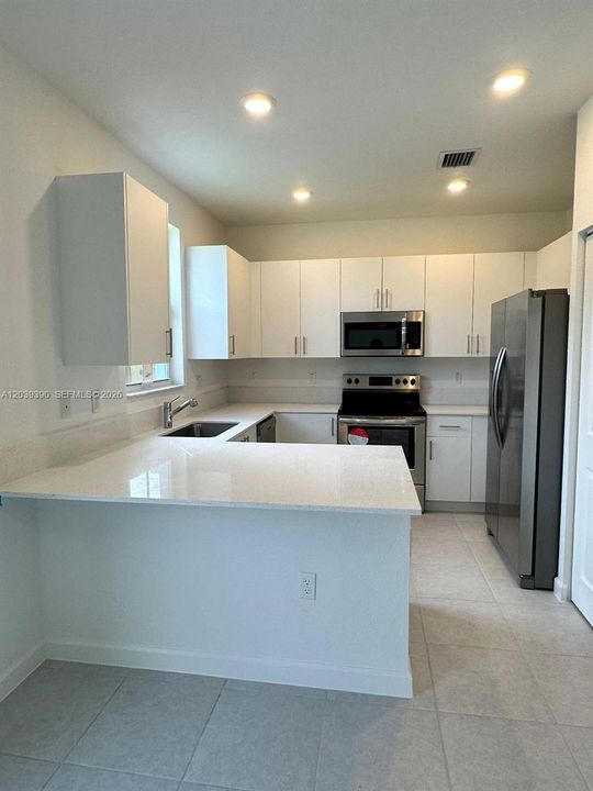 En Venta: $572,000 (3 camas, 2 baños, 1508 Pies cuadrados)