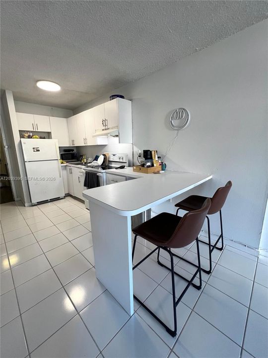For Sale: $250,000 (0 beds, 1 baths, 480 Square Feet)