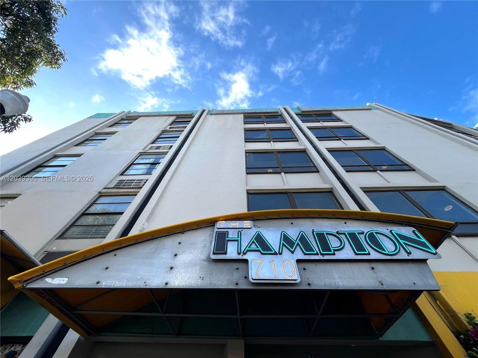 For Sale: $250,000 (0 beds, 1 baths, 480 Square Feet)