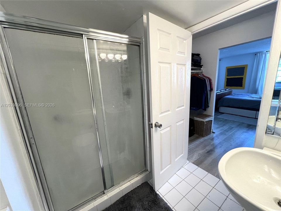 For Sale: $250,000 (0 beds, 1 baths, 480 Square Feet)