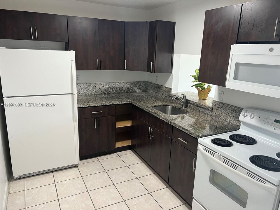 En Renta: $2,350 (2 camas, 1 baños, 1587 Pies cuadrados)