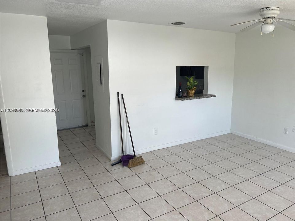 En Renta: $2,350 (2 camas, 1 baños, 1587 Pies cuadrados)