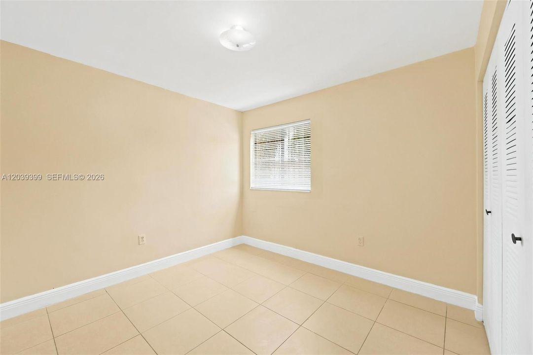 For Sale: $249,900 (2 beds, 2 baths, 755 Square Feet)