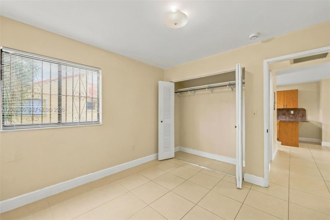 For Sale: $249,900 (2 beds, 2 baths, 755 Square Feet)