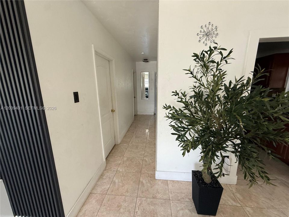 En Venta: $500,000 (3 camas, 1 baños, 936 Pies cuadrados)