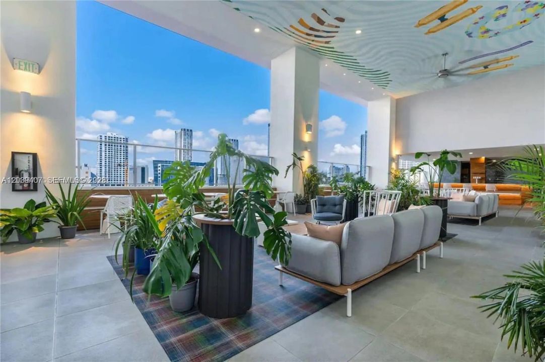 На продажу: $389,000 (0 спален, 1 ванн, 0 Квадратных фут)