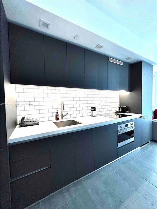 На продажу: $389,000 (0 спален, 1 ванн, 0 Квадратных фут)