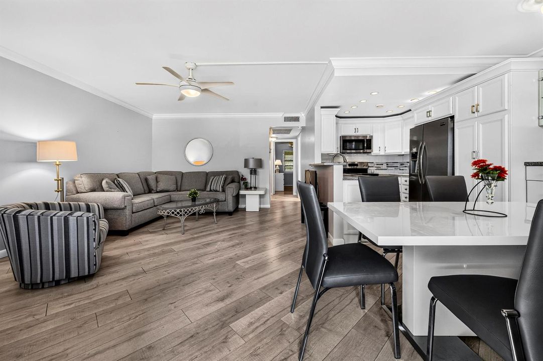 Living room/Dining room