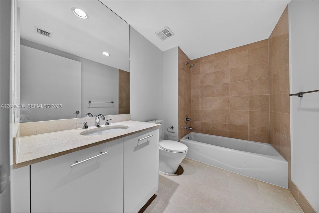В аренду: $14,900 (3 спален, 3 ванн, 3062 Квадратных фут)