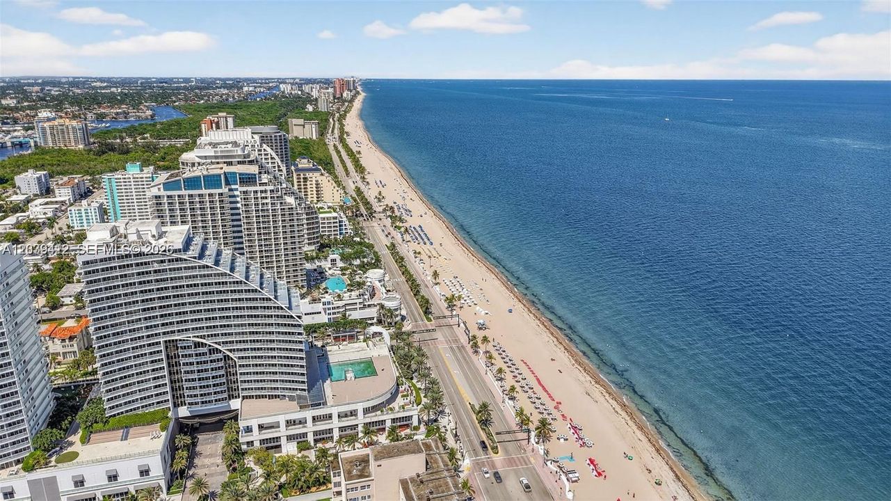 For Sale: $474,000 (1 beds, 1 baths, 770 Square Feet)