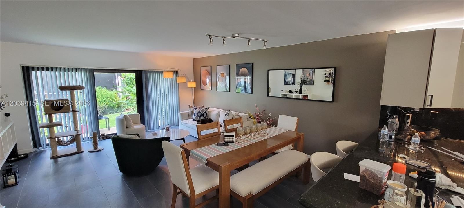 En Renta: $3,850 (3 camas, 2 baños, 1295 Pies cuadrados)