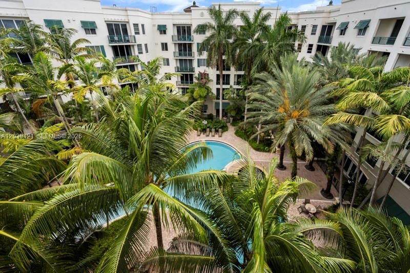En Venta: $335,000 (2 camas, 2 baños, 1117 Pies cuadrados)