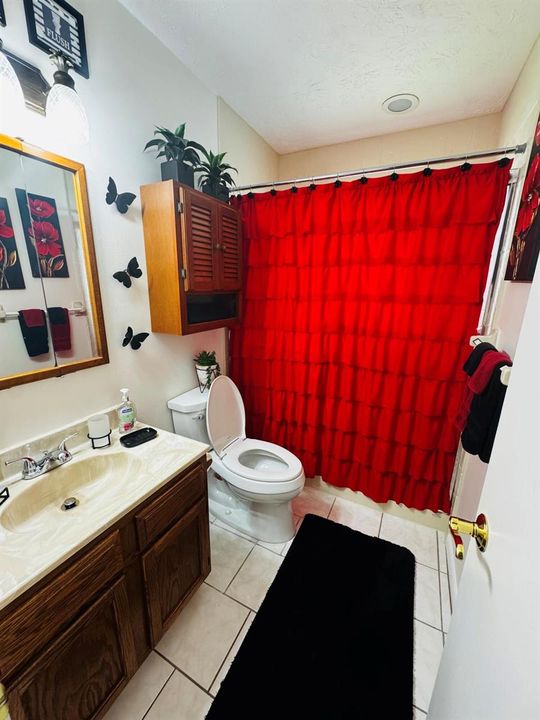 2nd Bathroom