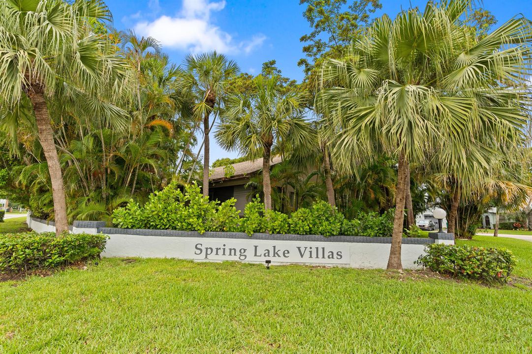 Spring Lake Villas community